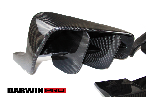 darwinpro-carbon-fiber-rear-diffuser-bmw-i8-closeup-kcf8476eb-rd.png